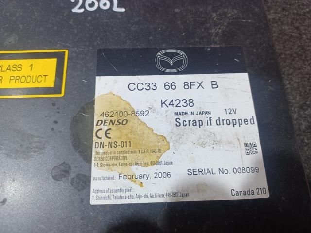 bontott MAZDA 5 CD / DVD Tár