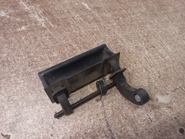 bontott MAZDA 5 Csomagtér Nyitó Kar / Gomb