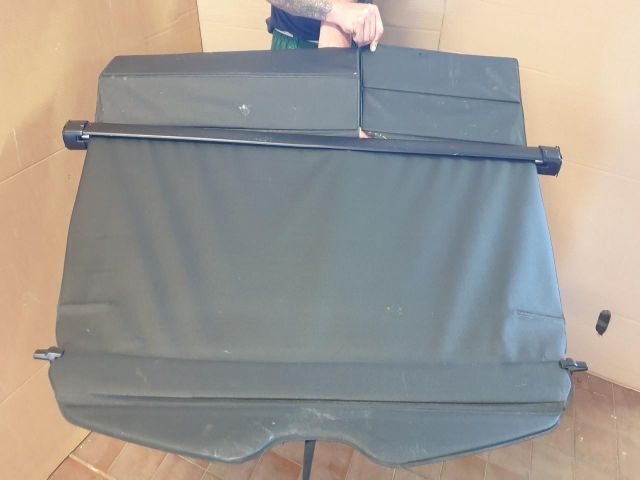 bontott MAZDA 5 Csomagtér Roló