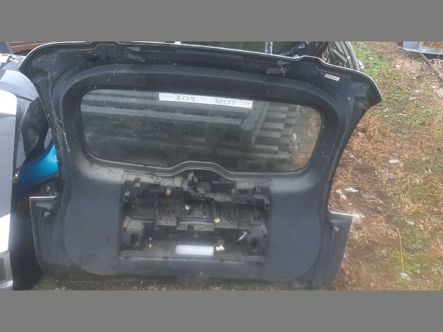 bontott MAZDA 5 Csomagtérajtó (Részeivel)