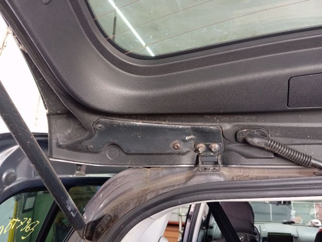 bontott MAZDA 5 Csomagtérajtó (Üres lemez)