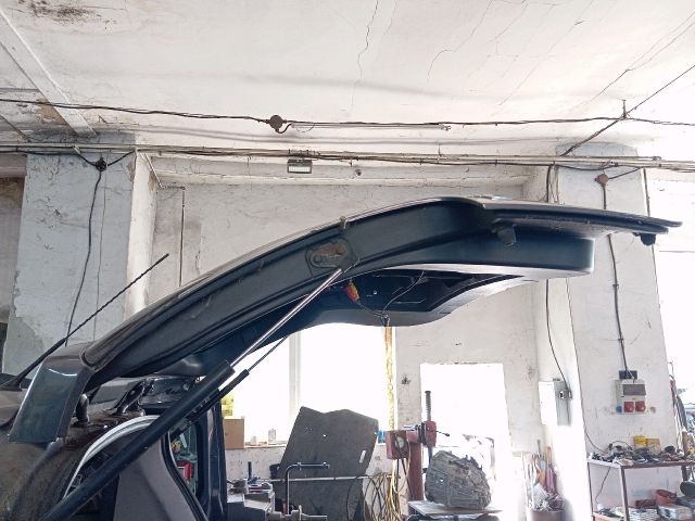 bontott MAZDA 5 Csomagtérajtó (Üres lemez)