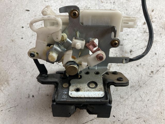 bontott MAZDA 5 Csomagtérajtó Zárszerkezet