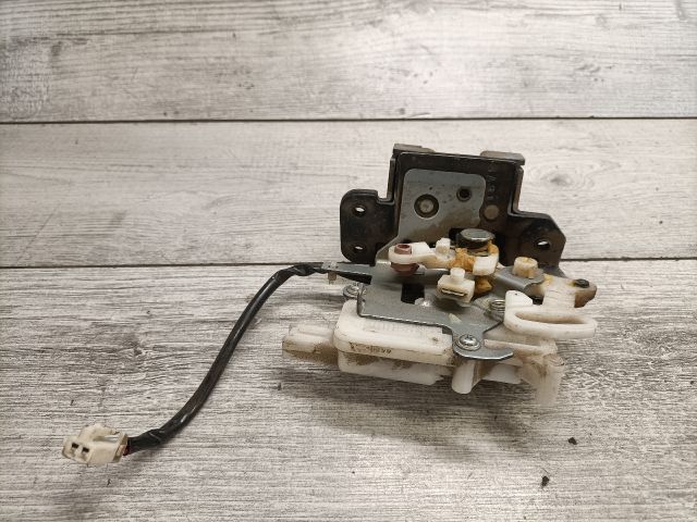 bontott MAZDA 5 Csomagtérajtó Zárszerkezet