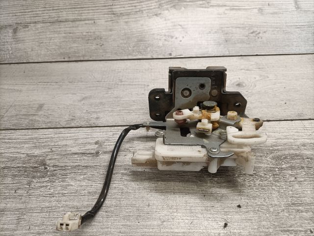 bontott MAZDA 5 Csomagtérajtó Zárszerkezet