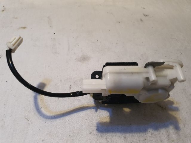 bontott MAZDA 5 Csomagtérajtó Zárszerkezet