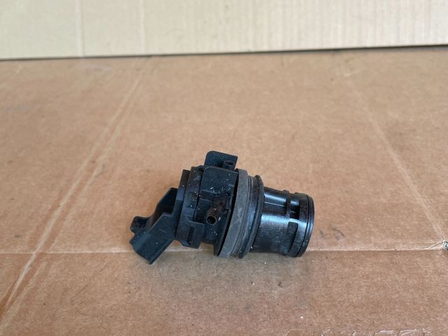 bontott MAZDA 5 Első Ablakmosó Szivattyú