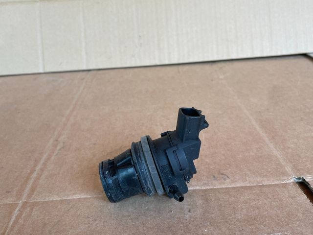 bontott MAZDA 5 Első Ablakmosó Szivattyú