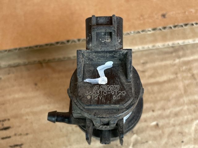 bontott MAZDA 5 Első Ablakmosó Szivattyú