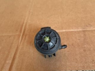 bontott MAZDA 5 Első Ablakmosó Szivattyú