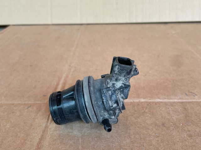 bontott MAZDA 5 Első Ablakmosó Szivattyú