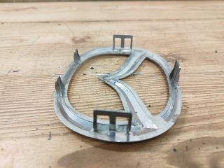 bontott MAZDA 5 Első Embléma