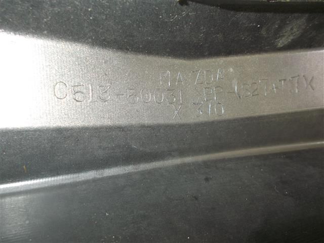 bontott MAZDA 5 Első Lökhárító (Részeivel)