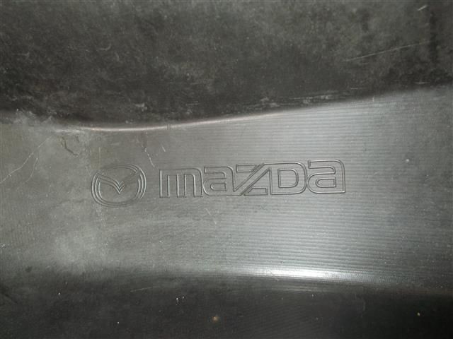 bontott MAZDA 5 Első Lökhárító (Részeivel)