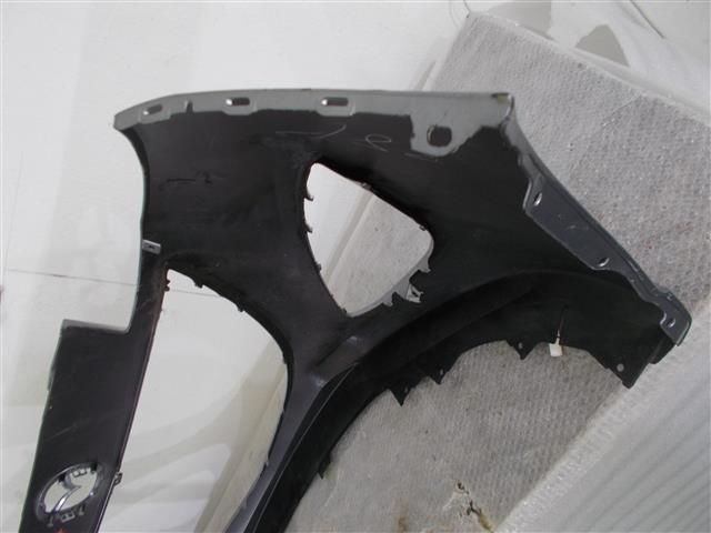 bontott MAZDA 5 Első Lökhárító (Részeivel)