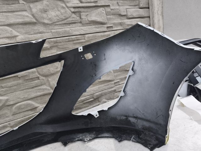 bontott MAZDA 5 Első Lökhárító (Részeivel)