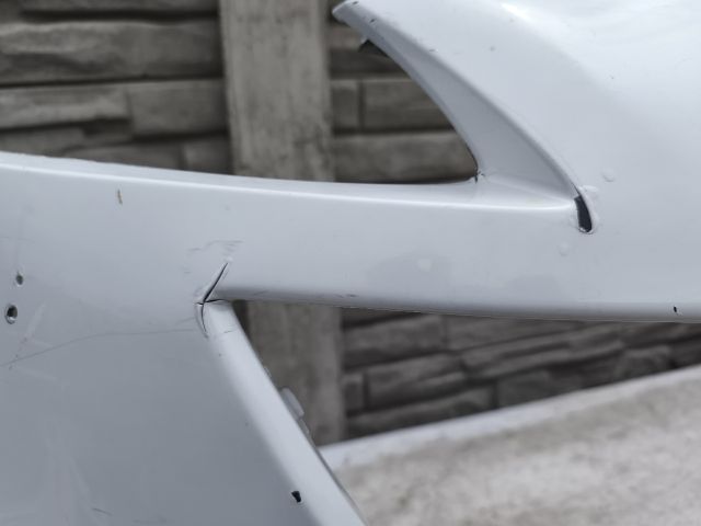 bontott MAZDA 5 Első Lökhárító (Részeivel)