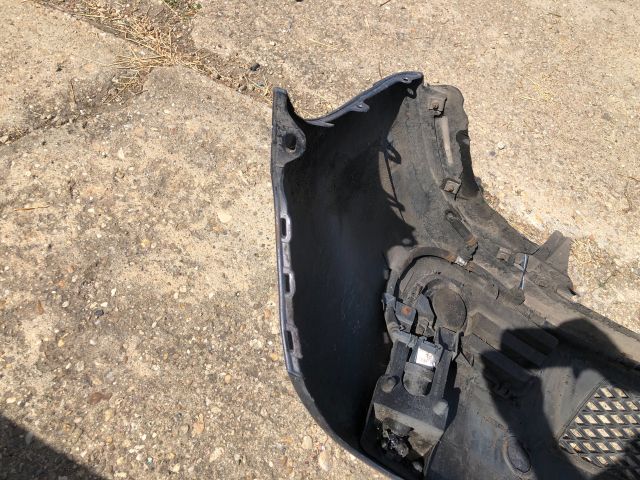 bontott MAZDA 5 Első Lökhárító (Részeivel)