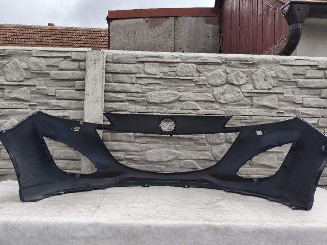 bontott MAZDA 5 Első Lökhárító (Részeivel)