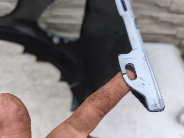 bontott MAZDA 5 Első Lökhárító (Részeivel)