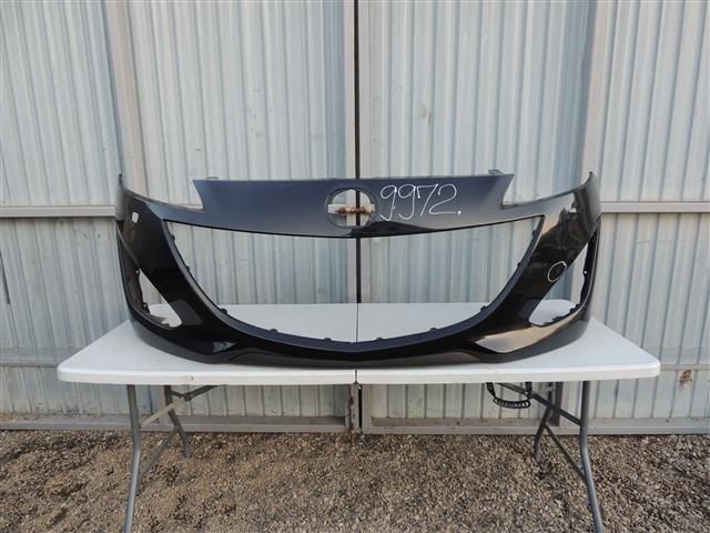 bontott MAZDA 5 Első Lökhárító (Részeivel)