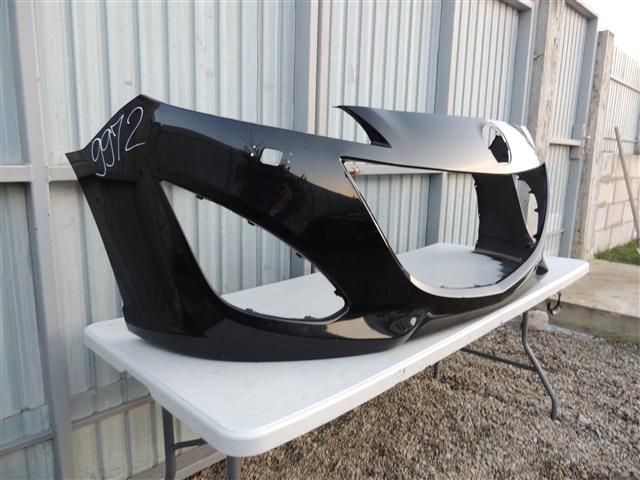 bontott MAZDA 5 Első Lökhárító (Részeivel)