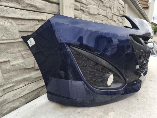 bontott MAZDA 5 Első Lökhárító (Részeivel)