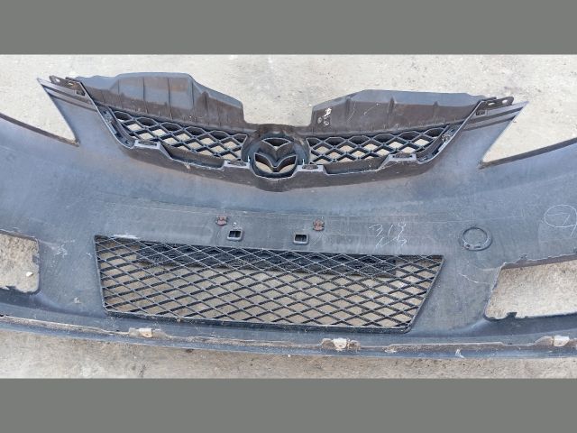 bontott MAZDA 5 Első Lökhárító (Üresen)