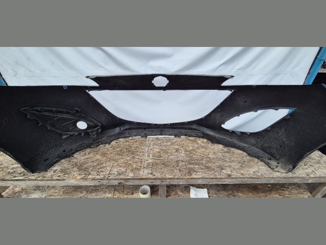 bontott MAZDA 5 Első Lökhárító (Üresen)