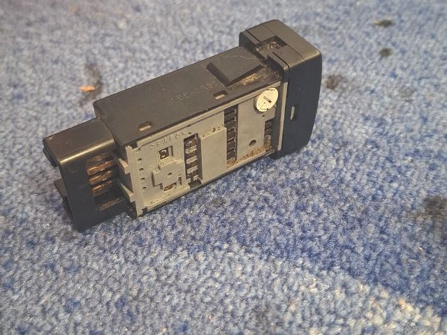 bontott MAZDA 5 Fényszórómagasság Állító Kapcsoló