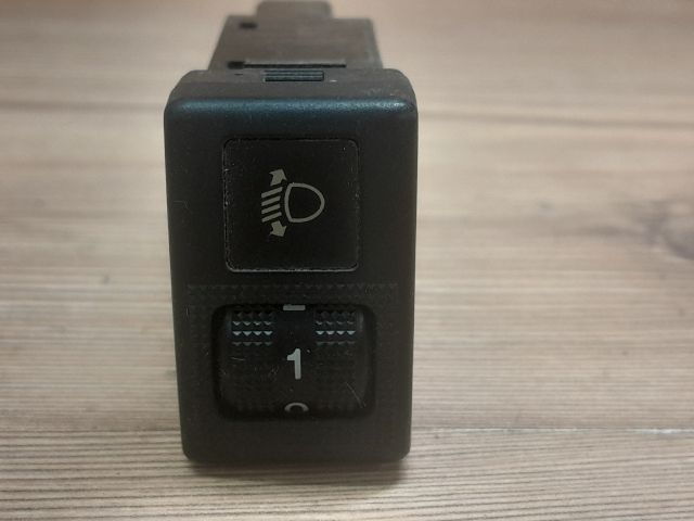 bontott MAZDA 5 Fényszórómagasság Állító Kapcsoló