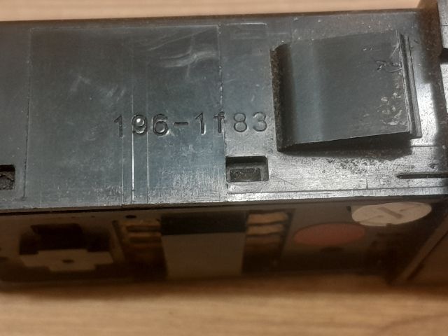 bontott MAZDA 5 Fényszórómagasság Állító Kapcsoló