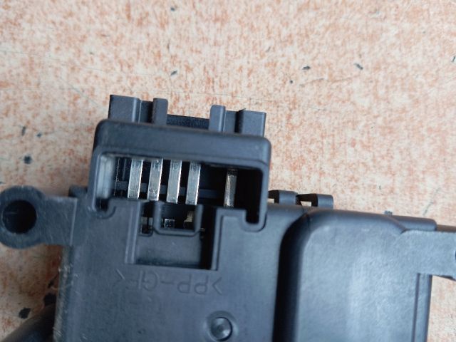 bontott MAZDA 5 Fűtés Állító Motor