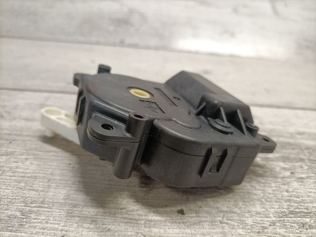 bontott MAZDA 5 Fűtés Állító Motor