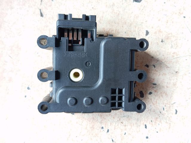 bontott MAZDA 5 Fűtés Állító Motor