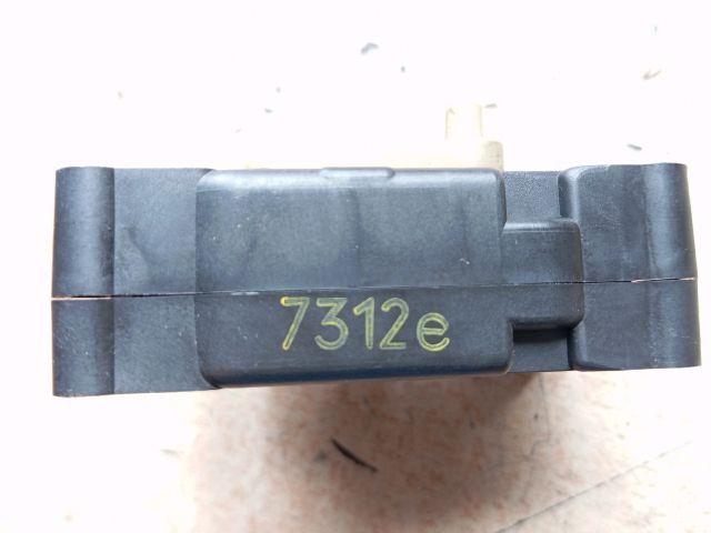 bontott MAZDA 5 Fűtés Állító Motor