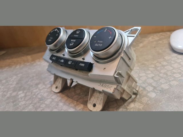 bontott MAZDA 5 Fűtéskapcsoló (digit klímás)