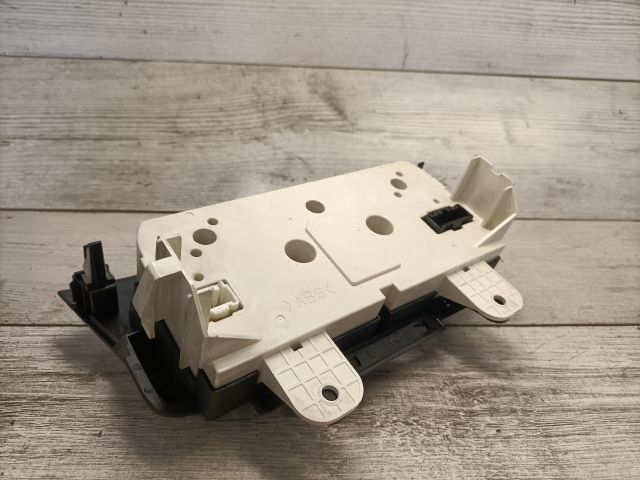 bontott MAZDA 5 Fűtéskapcsoló (digit klímás)