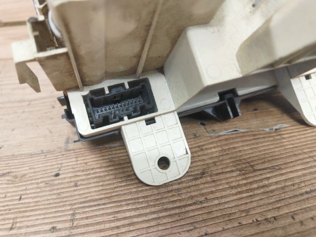 bontott MAZDA 5 Fűtéskapcsoló (Nem klímás)