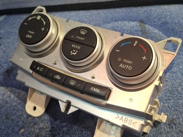 bontott MAZDA 5 Fűtéskapcsoló