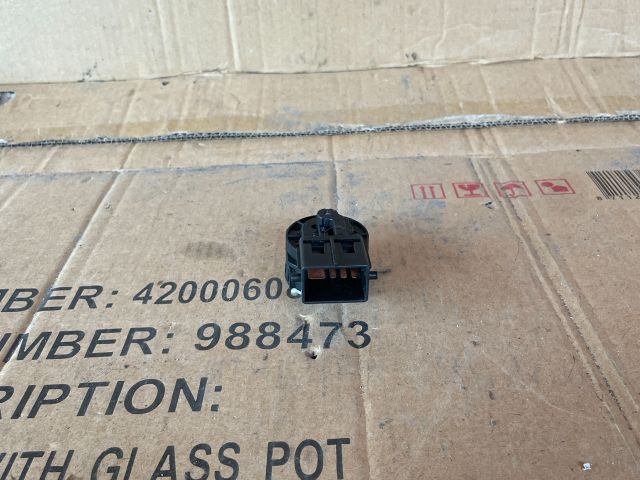 bontott MAZDA 5 Gyújtáskapcsoló Elektronika