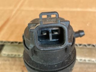 bontott MAZDA 5 Hátsó Ablakmosó Szivattyú