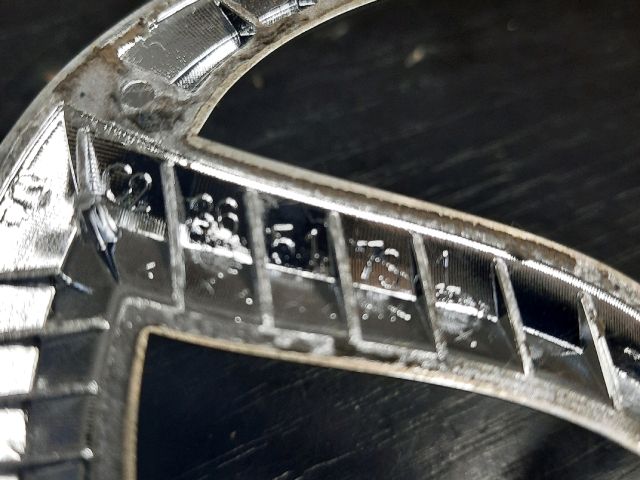 bontott MAZDA 5 Hátsó Embléma