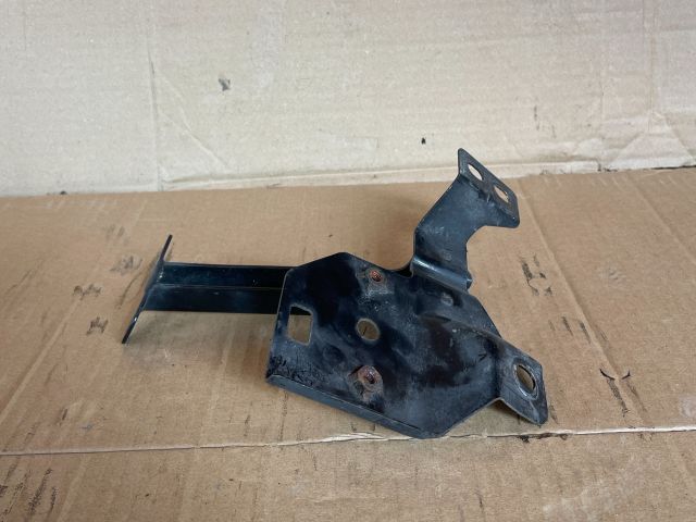 bontott MAZDA 5 Homlokfal Alsó Tartó