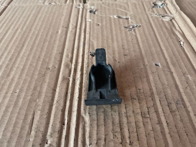 bontott MAZDA 5 Homlokfal Burkolat