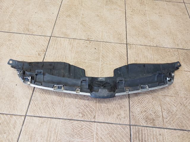 bontott MAZDA 5 Hűtőrács