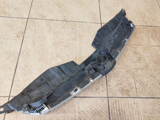 bontott MAZDA 5 Hűtőrács