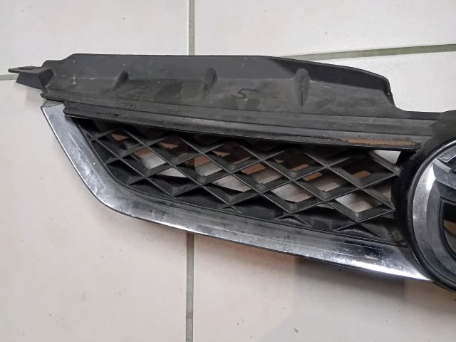 bontott MAZDA 5 Hűtőrács