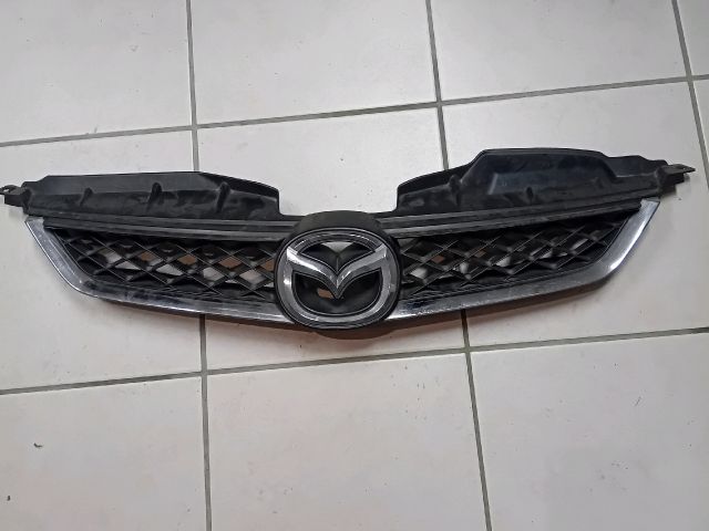 bontott MAZDA 5 Hűtőrács