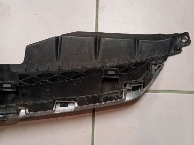 bontott MAZDA 5 Hűtőrács